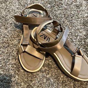Perfect summer sandals, extremely comfortable